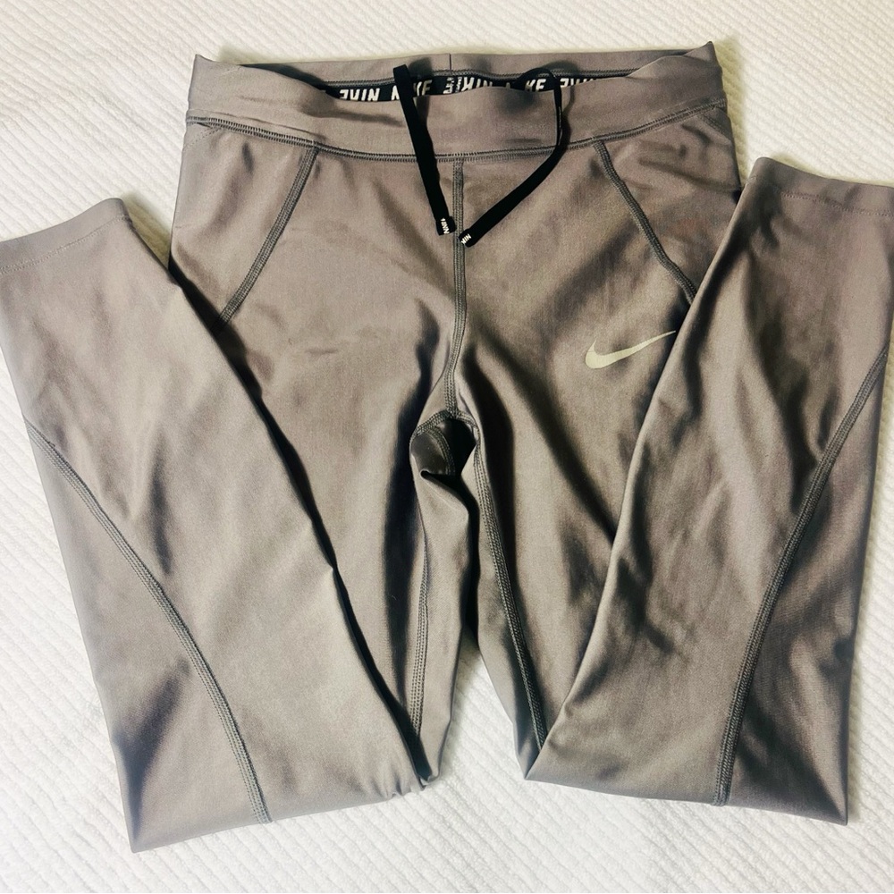 Nike Taupe Performance leggings
